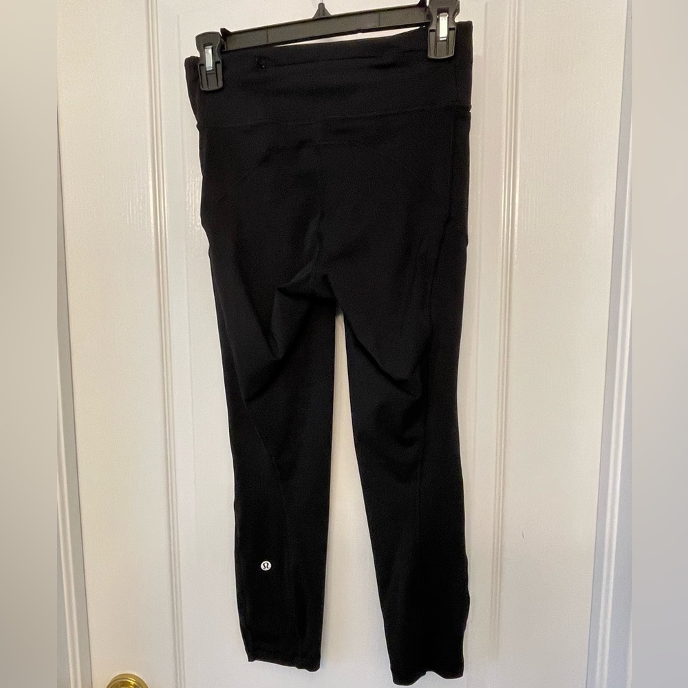 Lululemon leggings, black, size 6, excellent condition